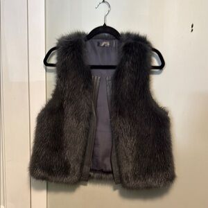 Love Token Charcoal Faux Fur Vest -small